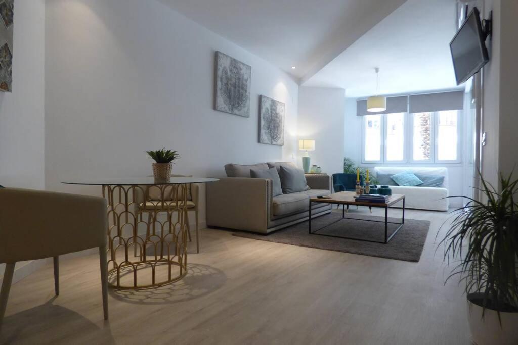 Nuevo Apartamento Lujo Playa Malagueta-Centro مالقة المظهر الخارجي الصورة