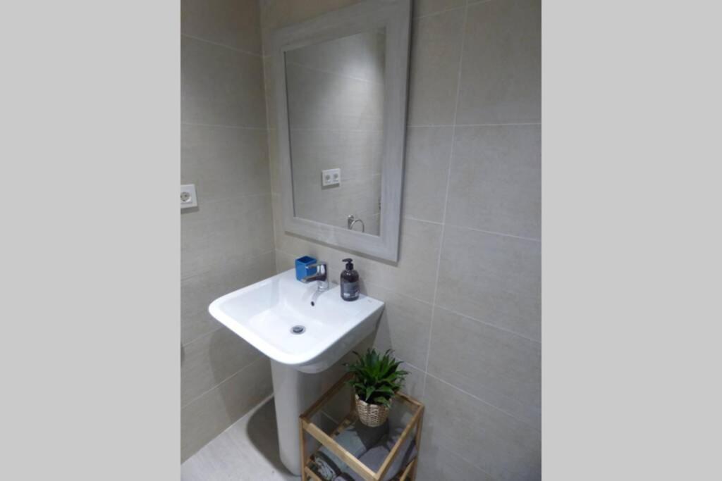 Nuevo Apartamento Lujo Playa Malagueta-Centro مالقة المظهر الخارجي الصورة